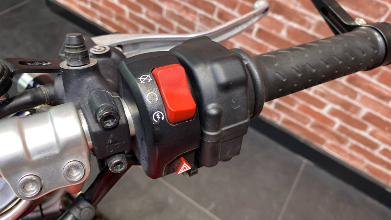 Triumph Thruxton 1200 R